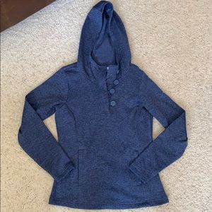 Quarter button long sleeve